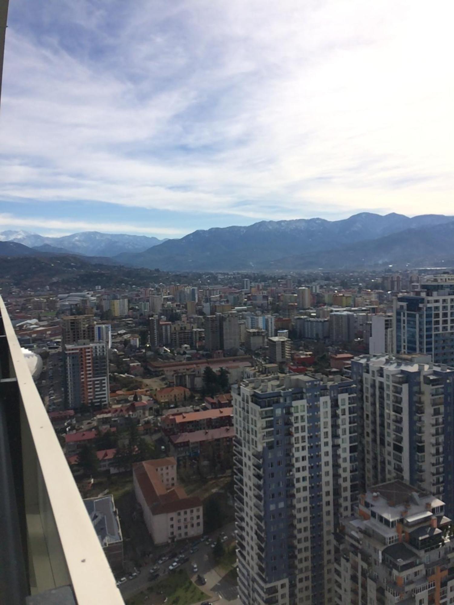 Orbi Сiti Sunshine Apartments 巴统 外观 照片