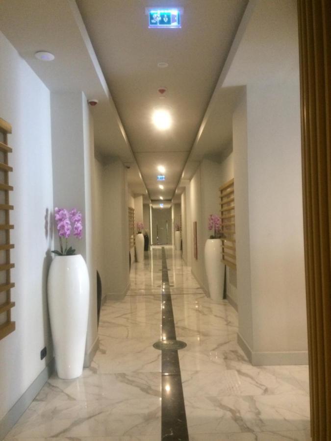 Orbi Сiti Sunshine Apartments 巴统 外观 照片