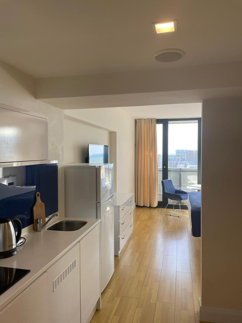 Orbi Сiti Sunshine Apartments 巴统 外观 照片